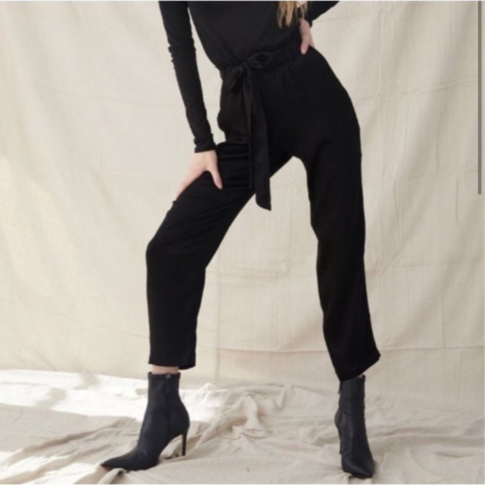 Aritzia Sunday Best Black Tie Belted Flowy Pants High Rise Rayon Women's Size 10
